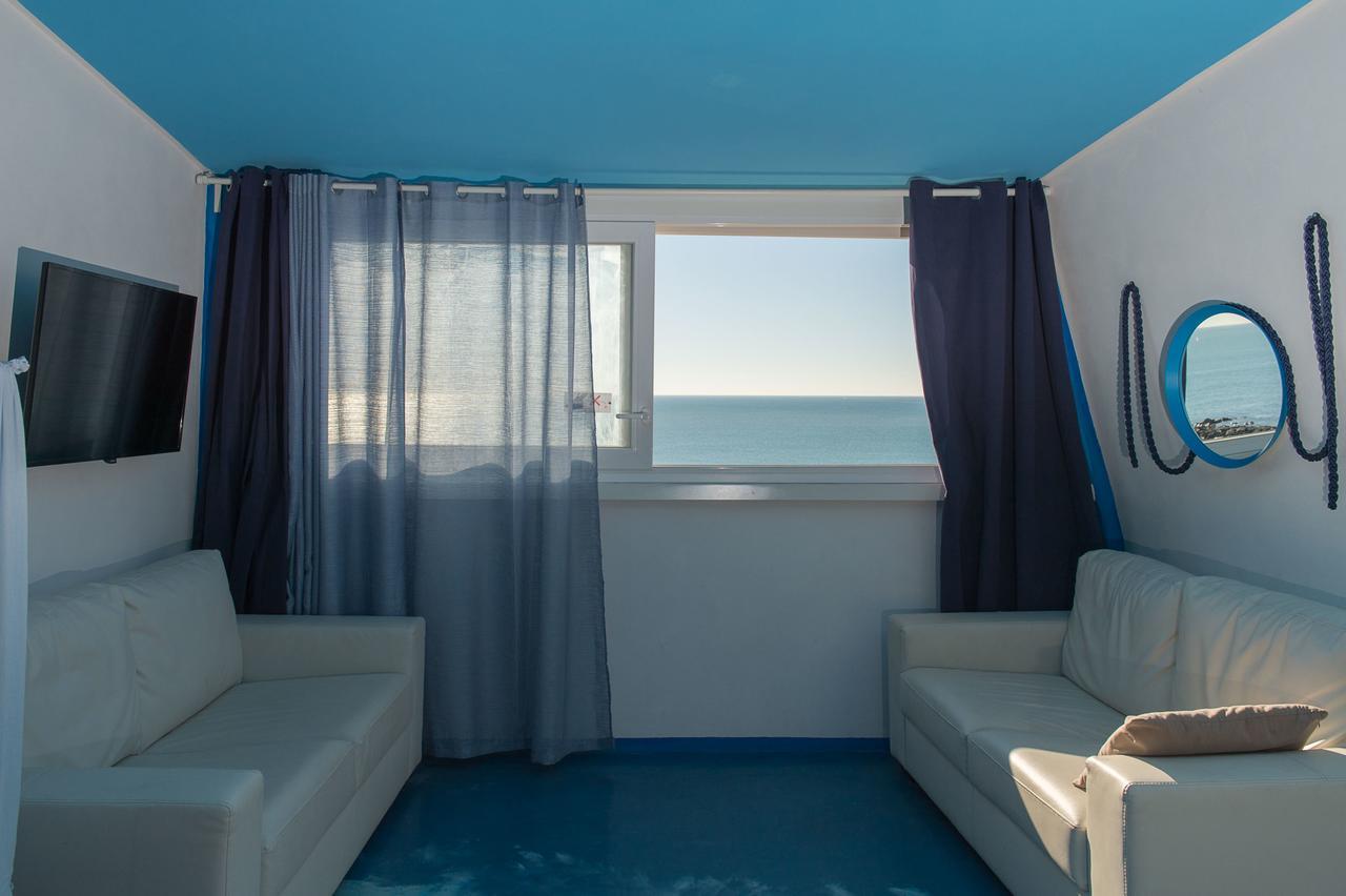 Appartamento Santorini ลิโด ดิ ออสเตีย ภายนอก รูปภาพ